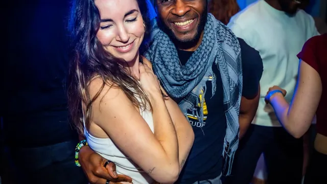Domingo de Salsa & Sabor | Taller de Salsa + Social