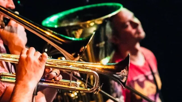 Balkan Sundays — Sumak at Café La Ligne Verte