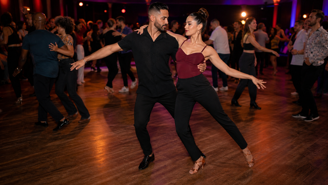On2 baile