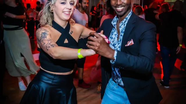 Party de l'Action de Grâces | Deux salles | Lendemain férié